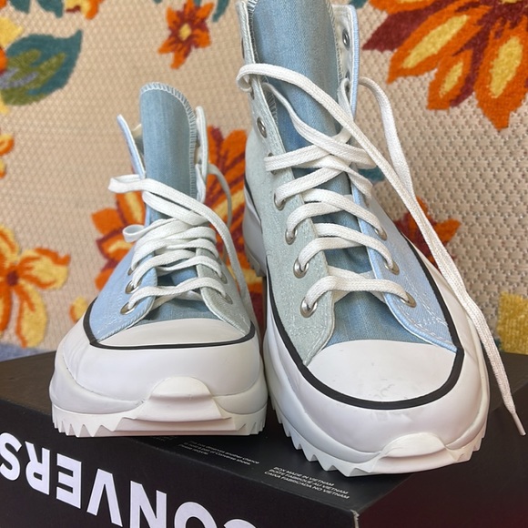 Converse 171894C
RUN STAR HIKE HI
BLUE/VINTAGE WHITE/BLACK
Women’s platforms - Picture 9 of 16